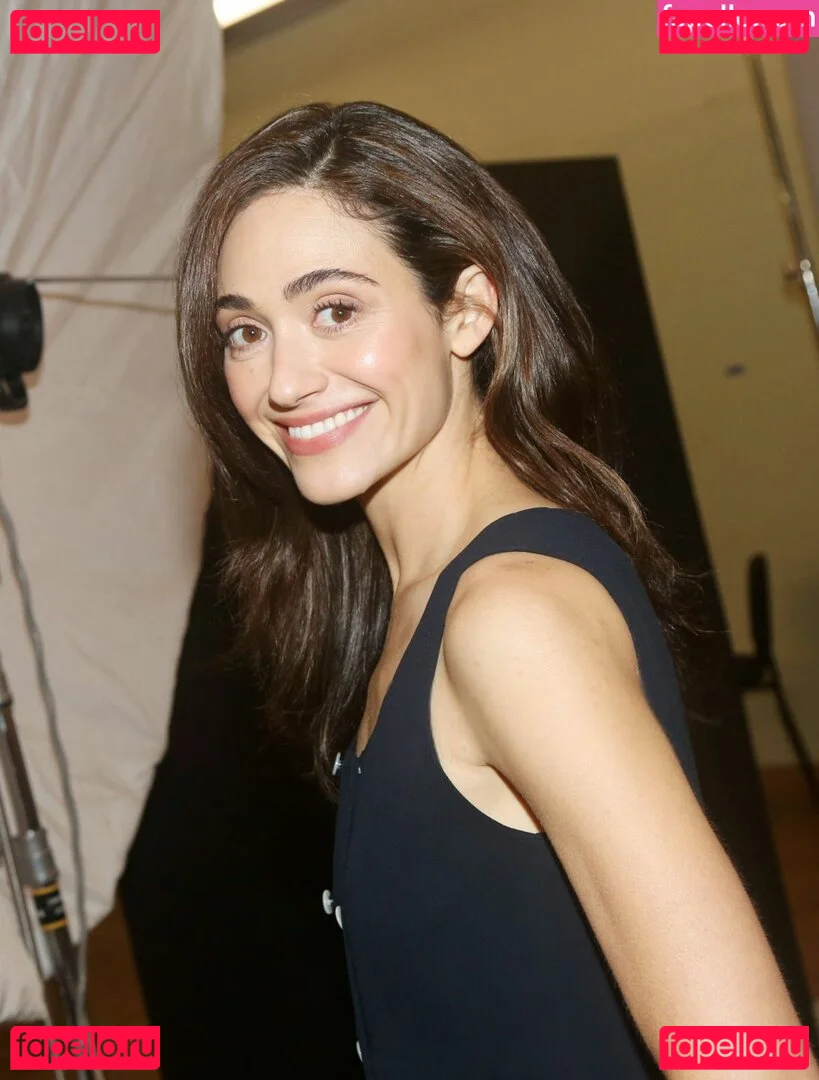 Emmy Rossum Onlyfans Photo Gallery 