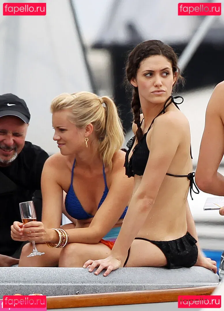 Emmy Rossum Onlyfans Photo Gallery 