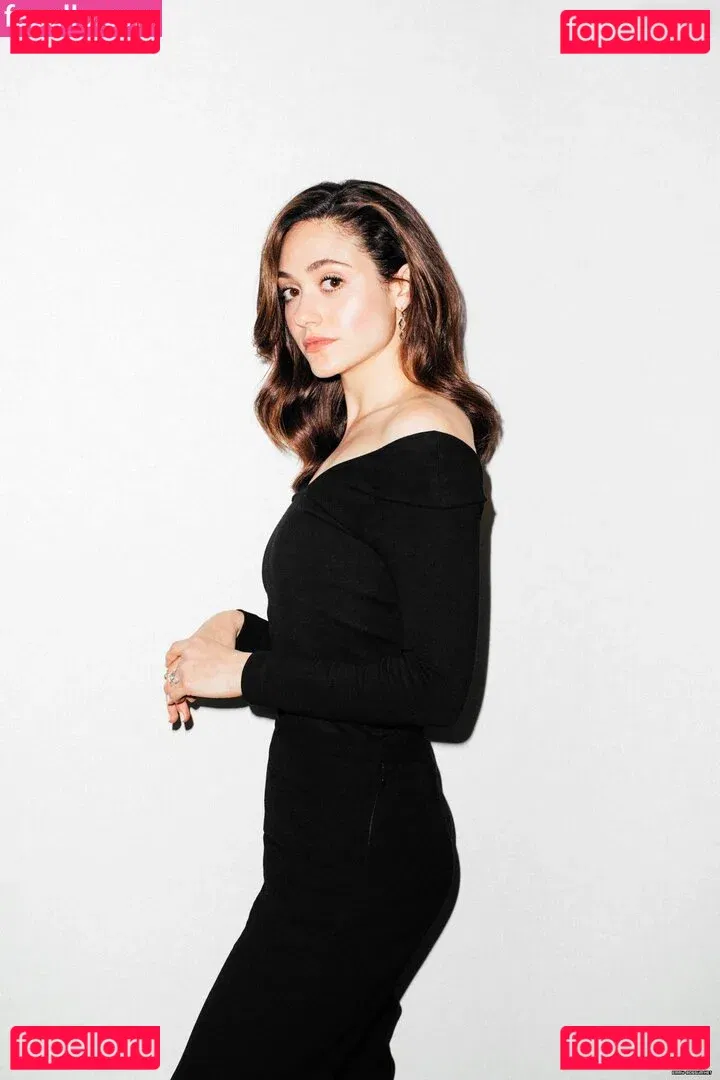 Emmy Rossum Onlyfans Photo Gallery 