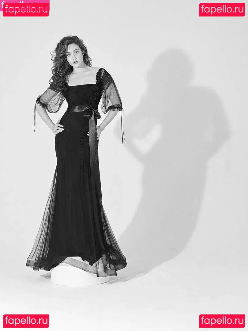 Emmy Rossum Onlyfans Photo Gallery 