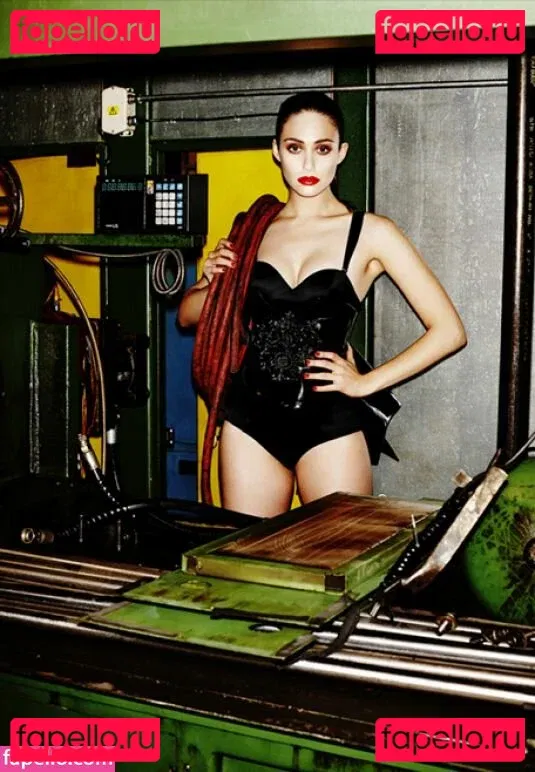 Emmy Rossum Onlyfans Photo Gallery 