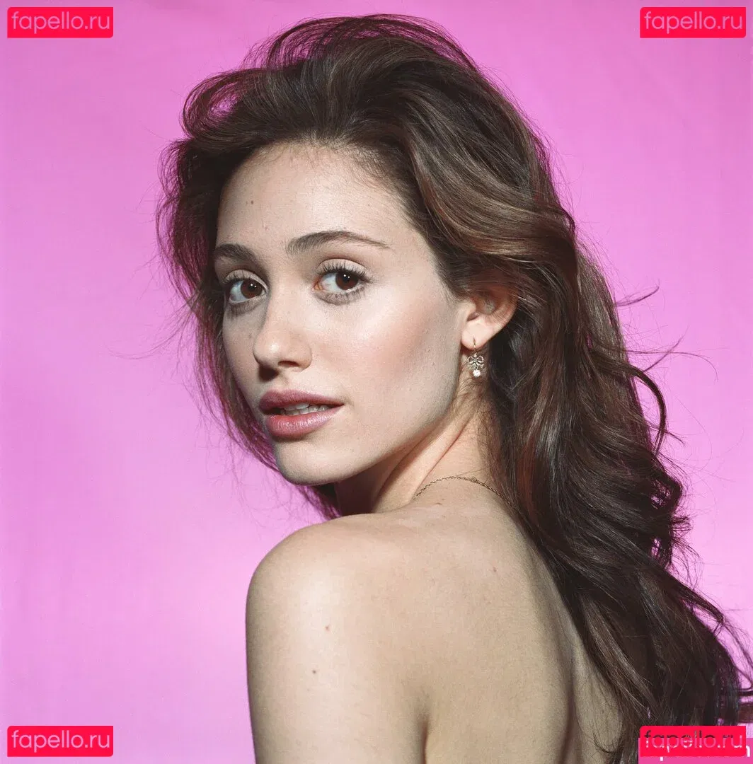 Emmy Rossum Onlyfans Photo Gallery 