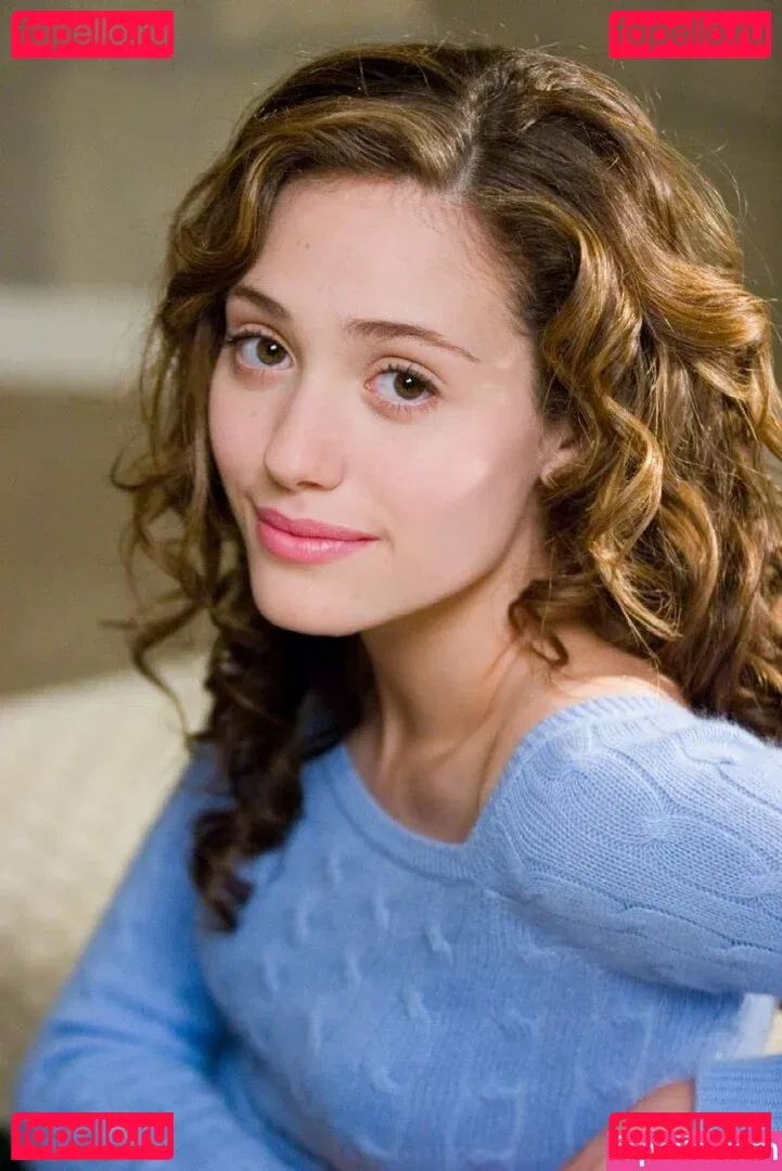 Emmy Rossum Onlyfans Photo Gallery 