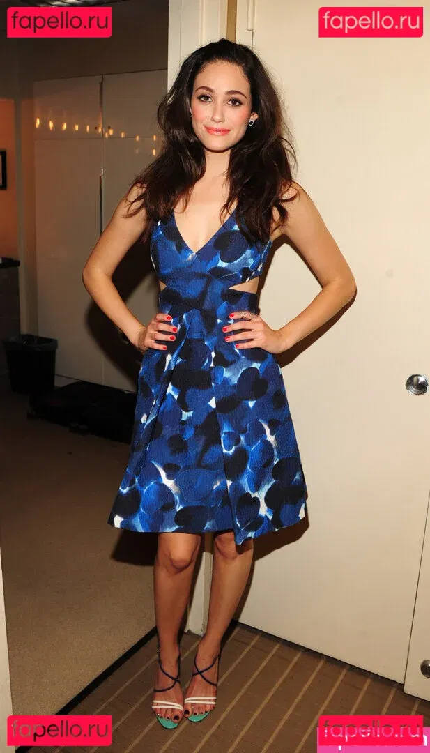 Emmy Rossum Onlyfans Photo Gallery 