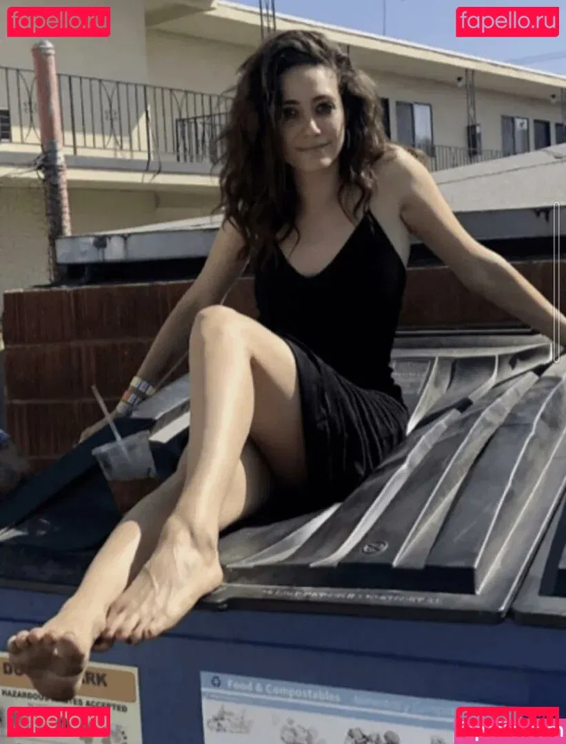 Emmy Rossum Onlyfans Photo Gallery 