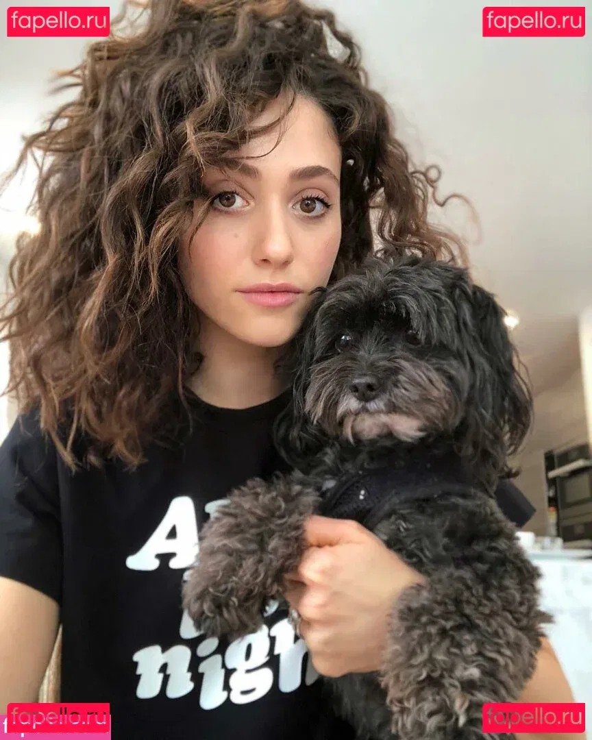 Emmy Rossum Onlyfans Photo Gallery 