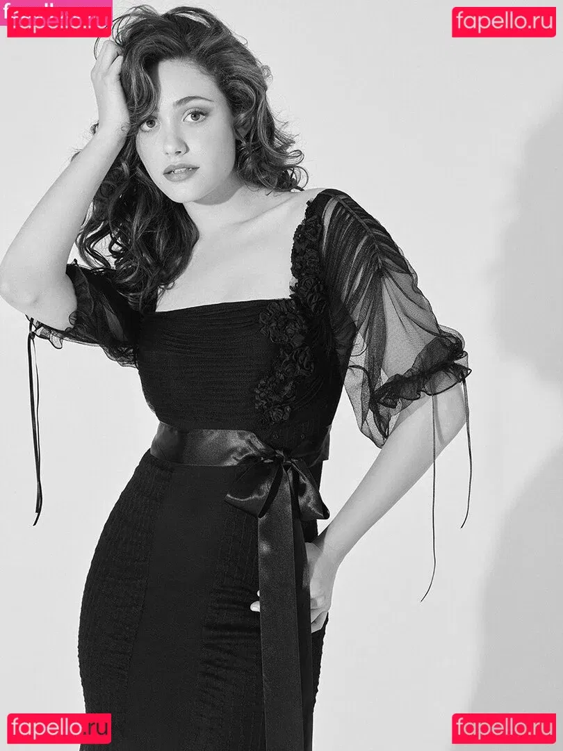 Emmy Rossum Onlyfans Photo Gallery 