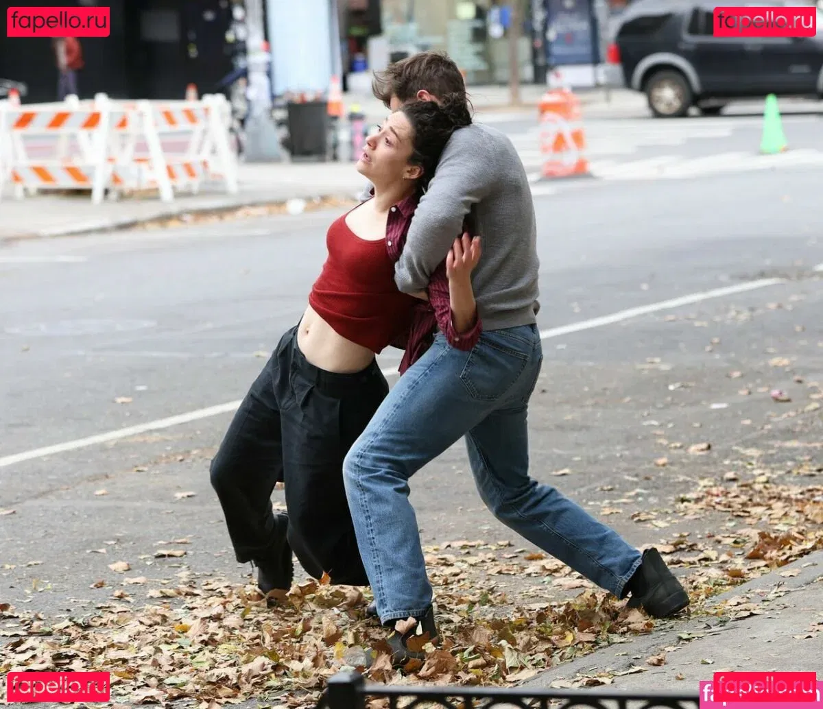 Emmy Rossum Onlyfans Photo Gallery 