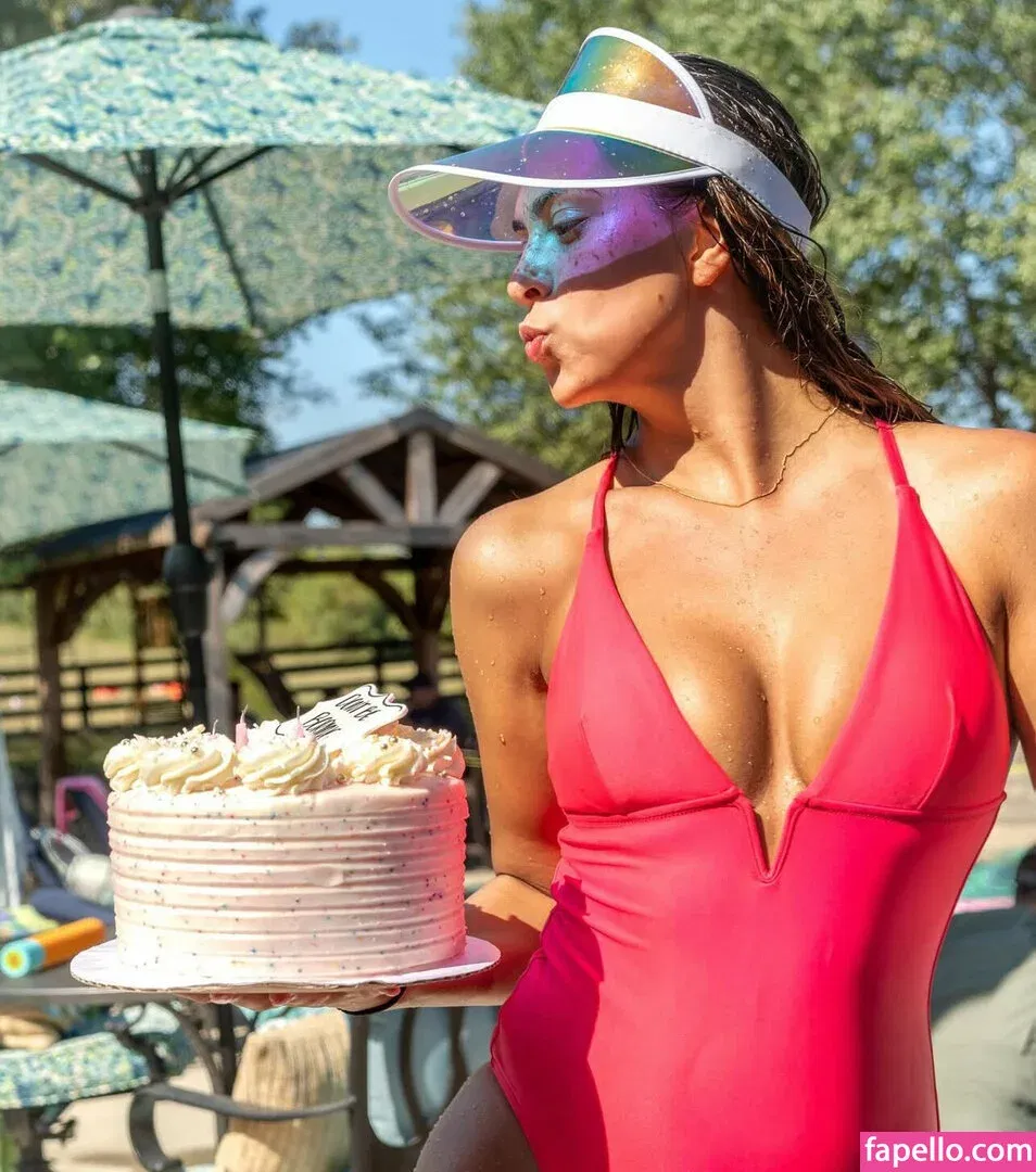 nnapples Onlyfans Photo Gallery 