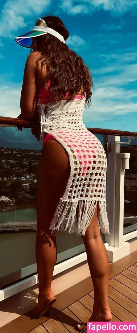 nnapples Onlyfans Photo Gallery 