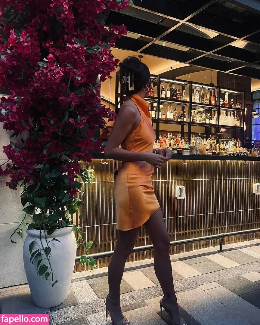 nnapples Onlyfans Photo Gallery 