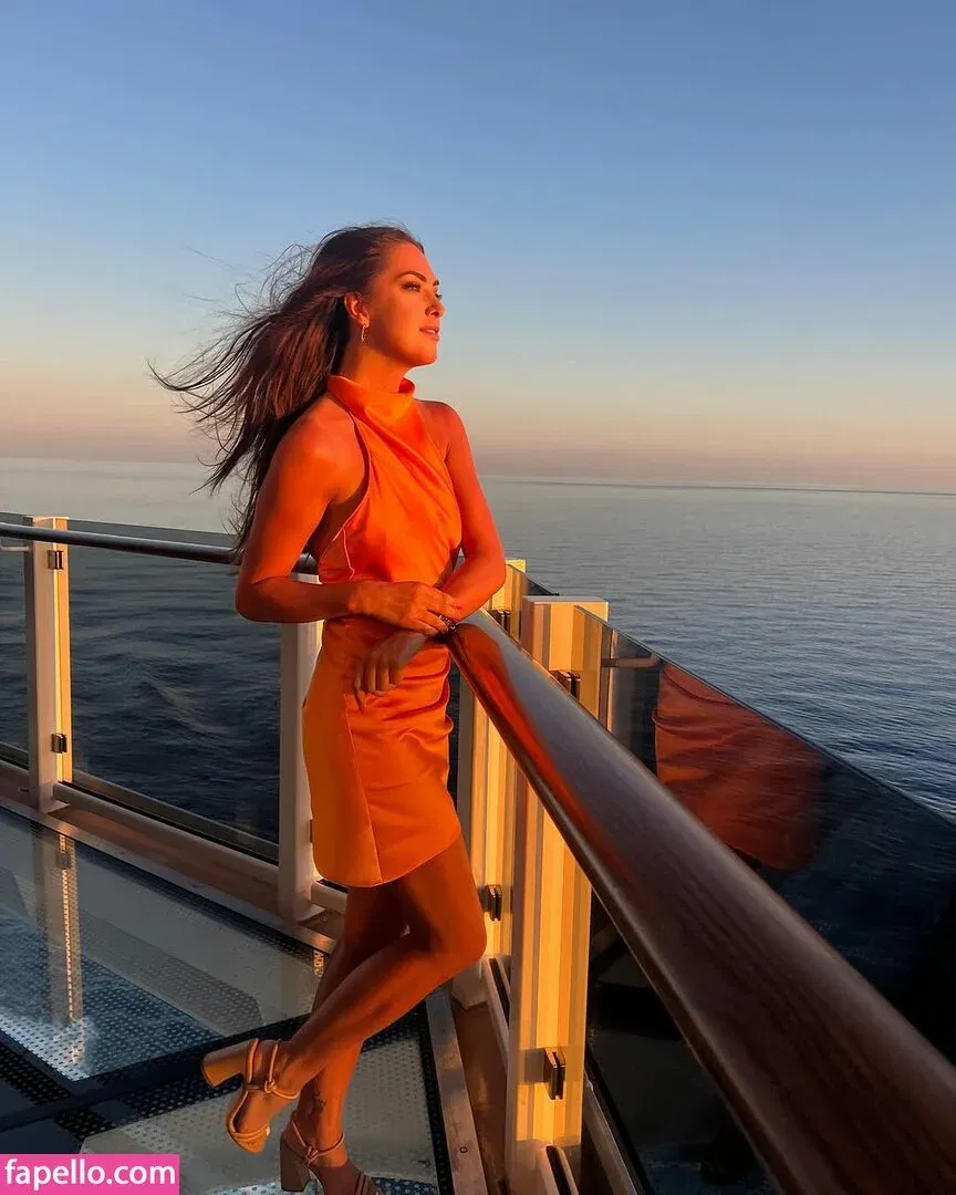 nnapples Onlyfans Photo Gallery 