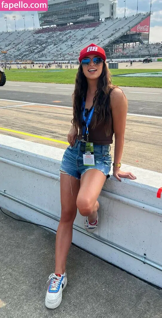 nnapples Onlyfans Photo Gallery 