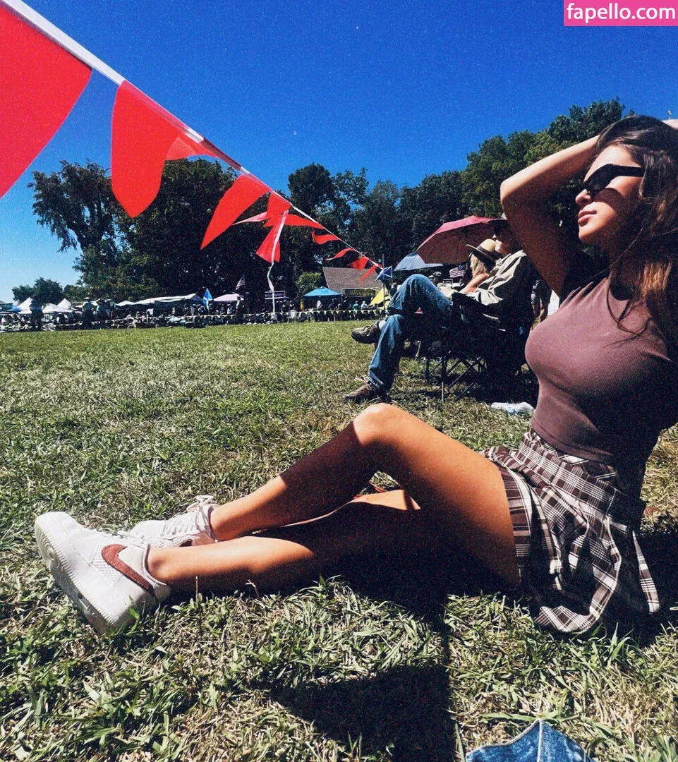 nnapples Onlyfans Photo Gallery 