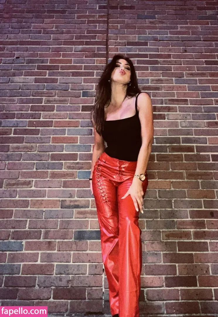 nnapples Onlyfans Photo Gallery 