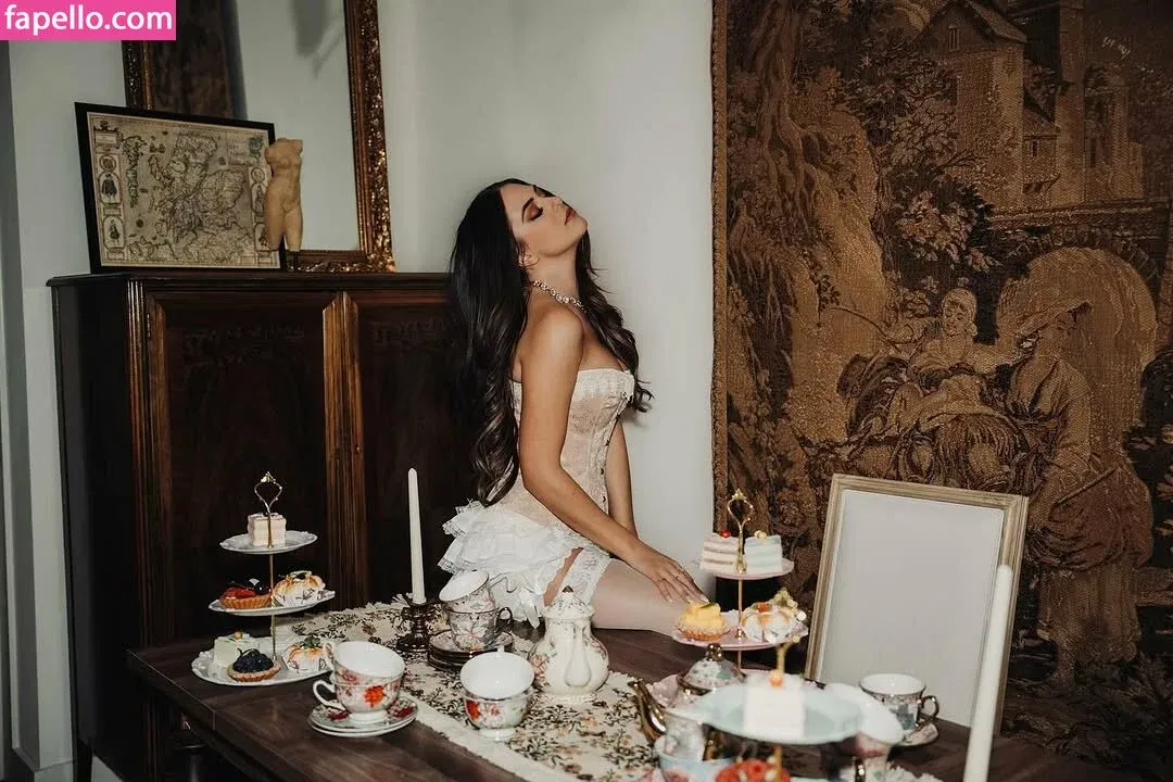 nnapples Onlyfans Photo Gallery 