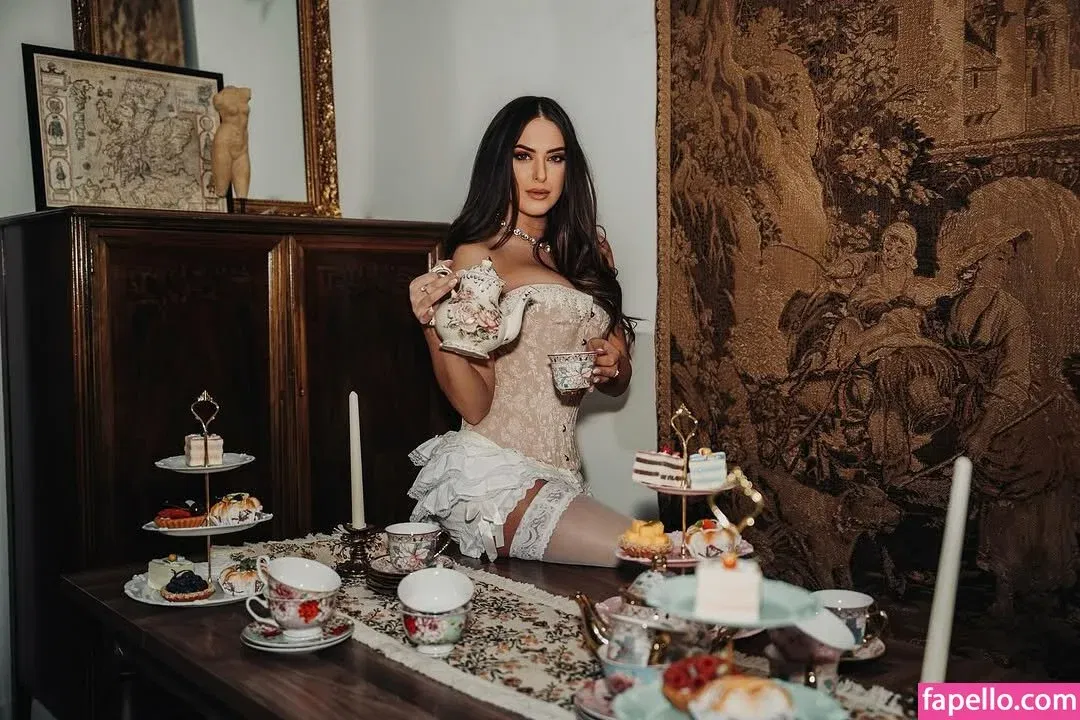 nnapples Onlyfans Photo Gallery 