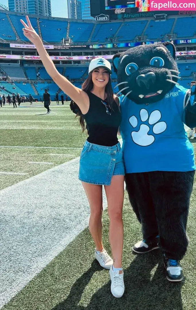 nnapples Onlyfans Photo Gallery 