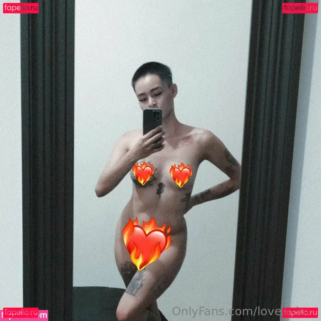 loveaxlgnr Onlyfans Photo Gallery 