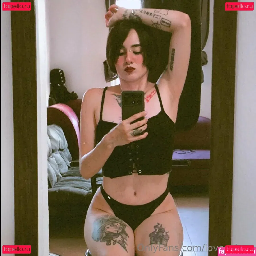 loveaxlgnr Onlyfans Photo Gallery 