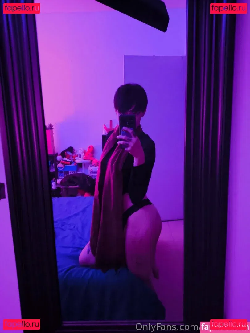 loveaxlgnr Onlyfans Photo Gallery 