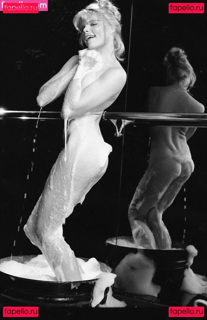 Mariel Hemingway Onlyfans Photo Gallery 