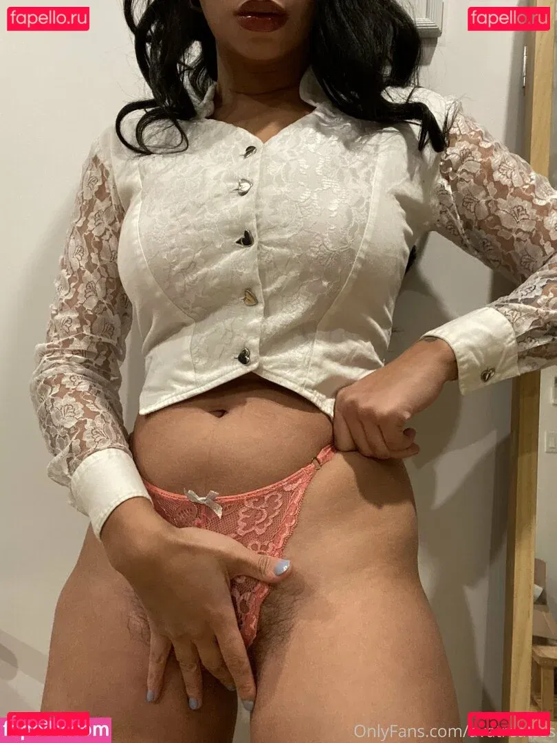avatreatsss Onlyfans Photo Gallery 