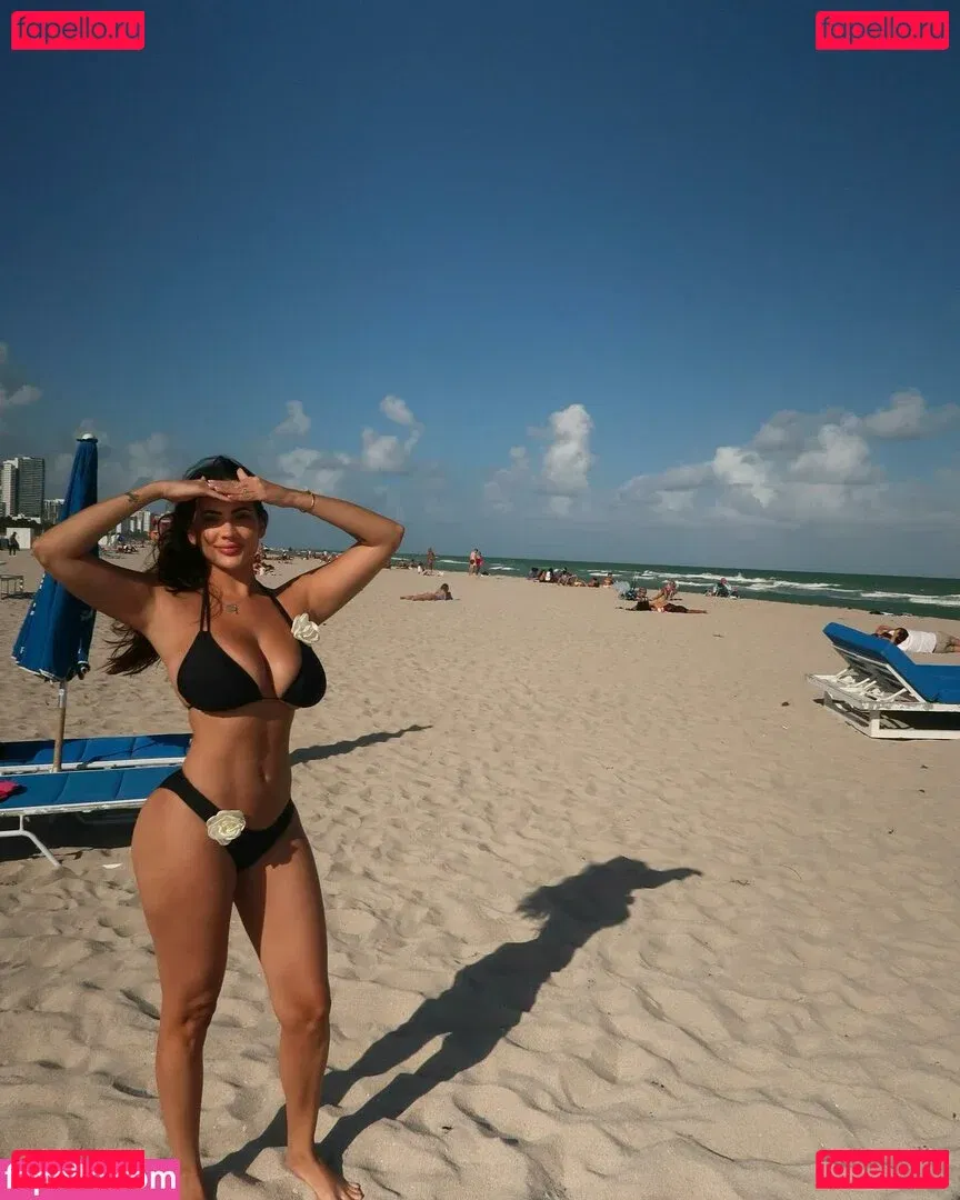 Sanna Meira Onlyfans Photo Gallery 