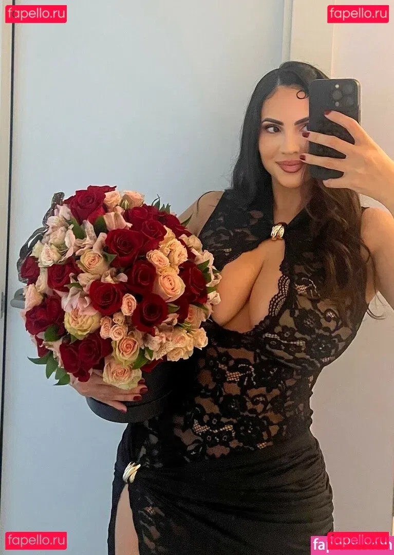 Sanna Meira Onlyfans Photo Gallery 