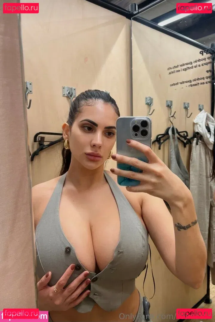 Sanna Meira Onlyfans Photo Gallery 