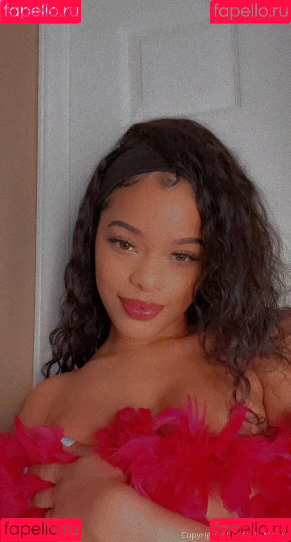 octaviamoore Onlyfans Photo Gallery 
