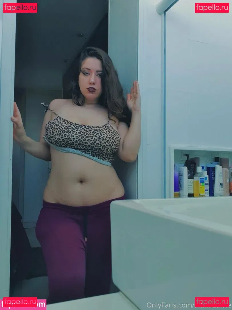 nikkadance Onlyfans Photo Gallery 