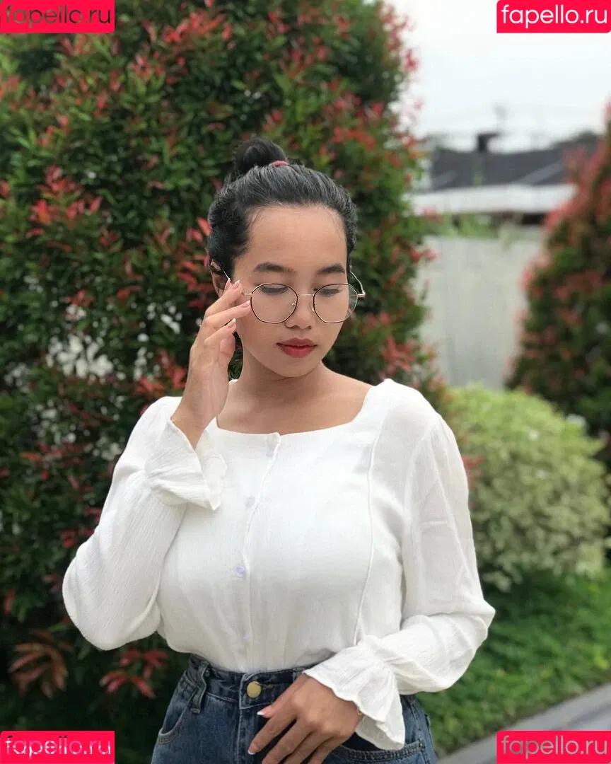 Elvara Caliva Onlyfans Photo Gallery 