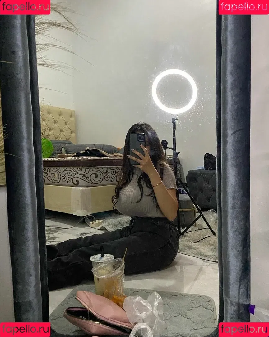 Elvara Caliva Onlyfans Photo Gallery 