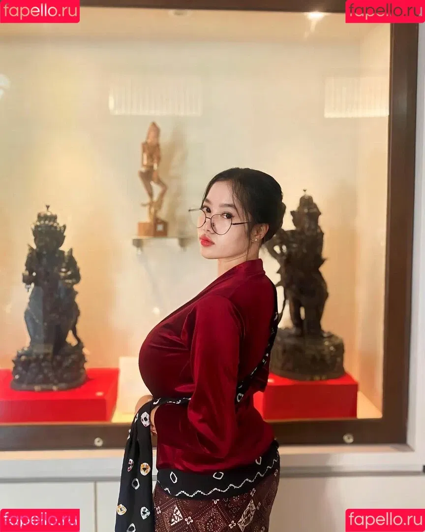 Elvara Caliva Onlyfans Photo Gallery 