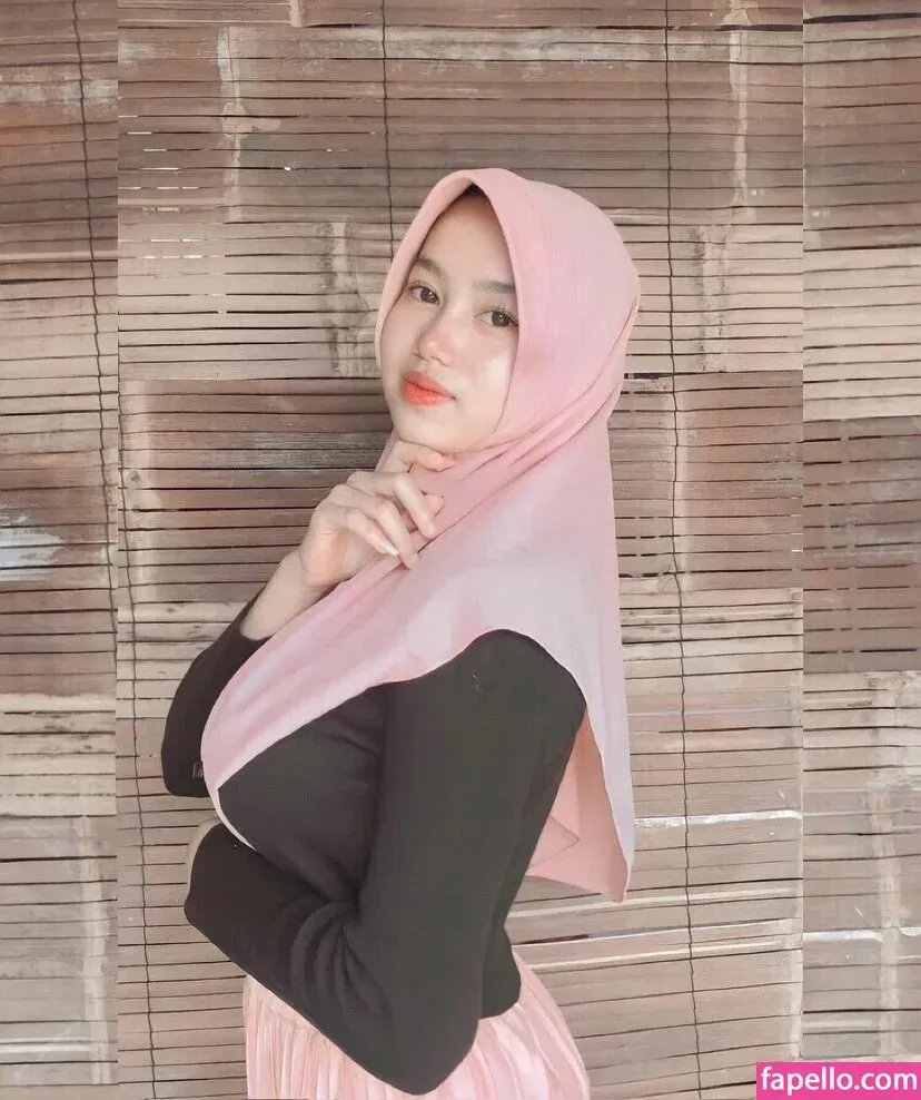 Elvara Caliva Onlyfans Photo Gallery 