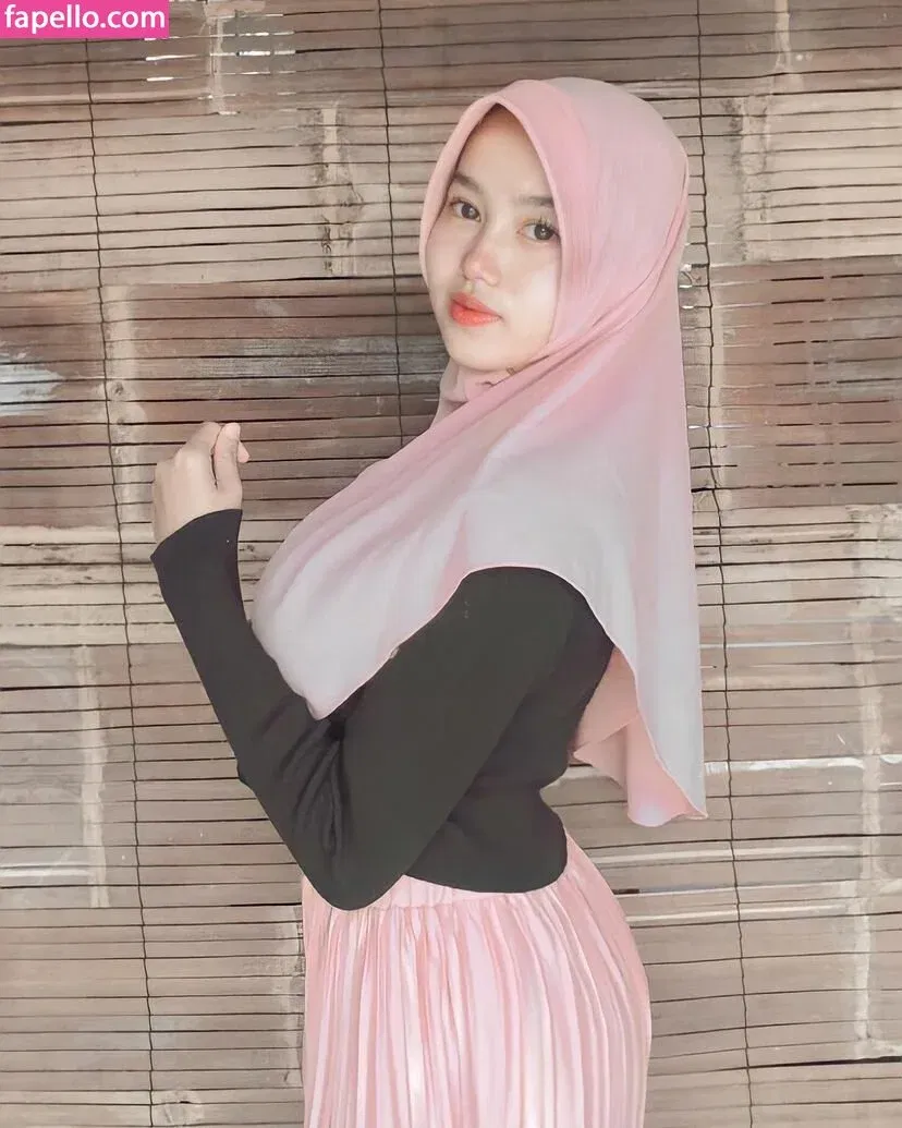 Elvara Caliva Onlyfans Photo Gallery 