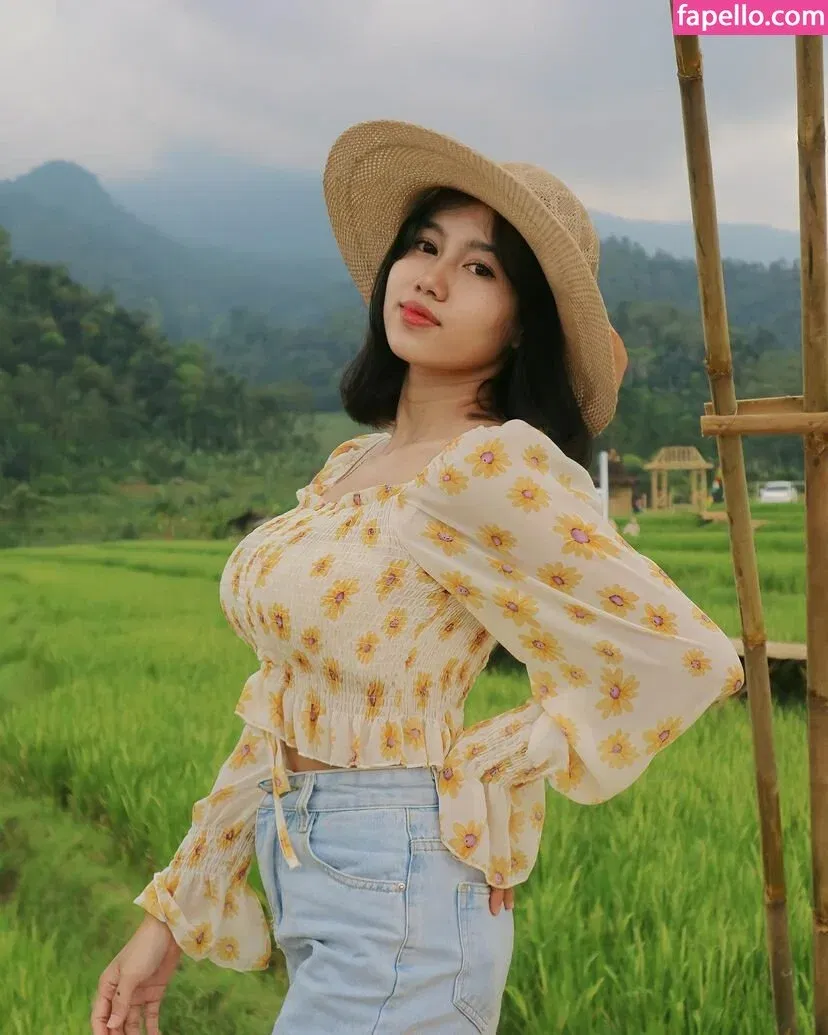 Elvara Caliva Onlyfans Photo Gallery 