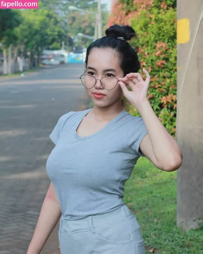 Elvara Caliva Onlyfans Photo Gallery 