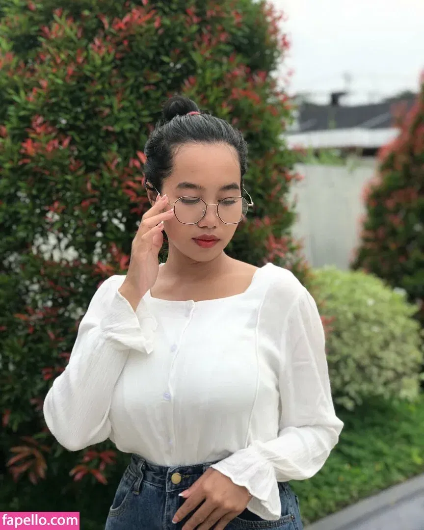 Elvara Caliva Onlyfans Photo Gallery 