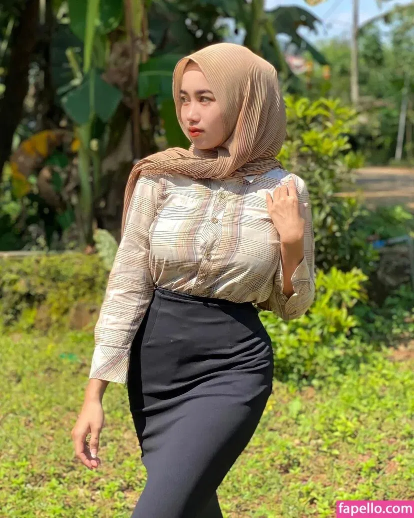 Elvara Caliva Onlyfans Photo Gallery 