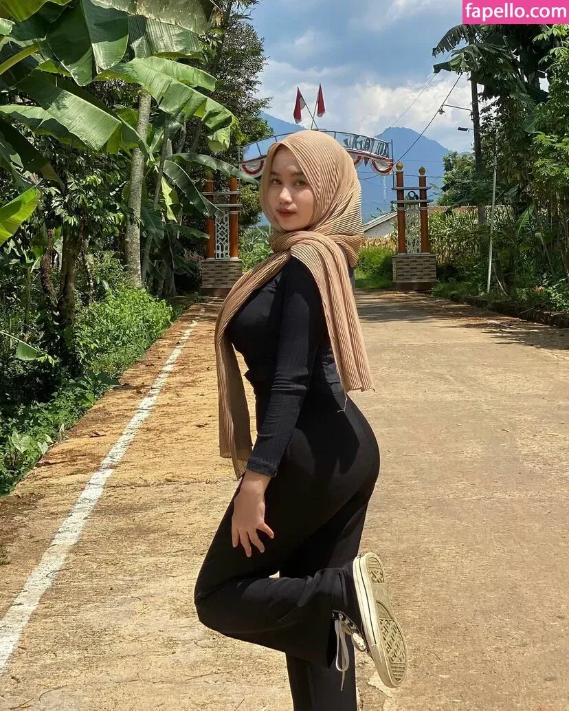 Elvara Caliva Onlyfans Photo Gallery 