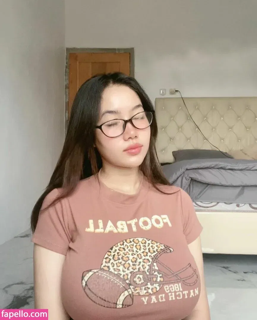 Elvara Caliva Onlyfans Photo Gallery 