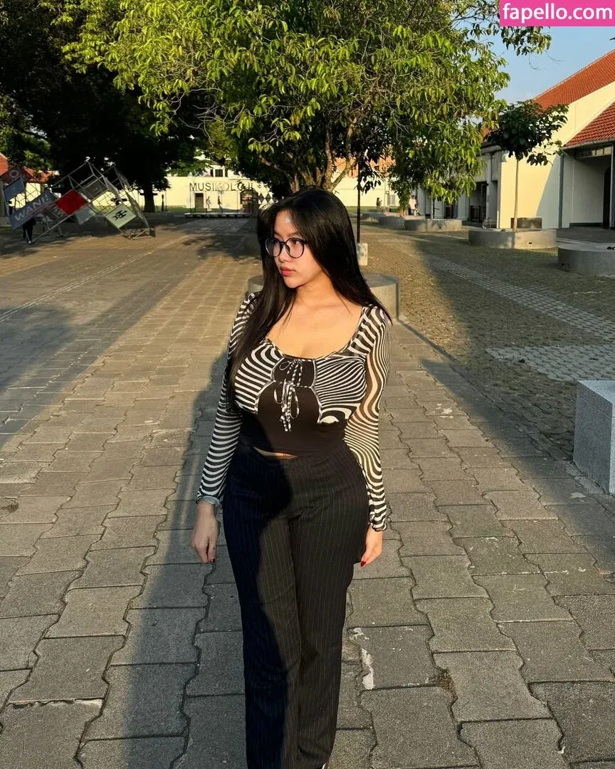 Elvara Caliva Onlyfans Photo Gallery 