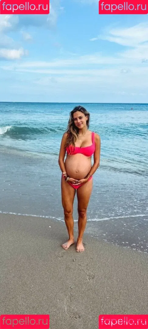 Jana Kramer Onlyfans Photo Gallery 