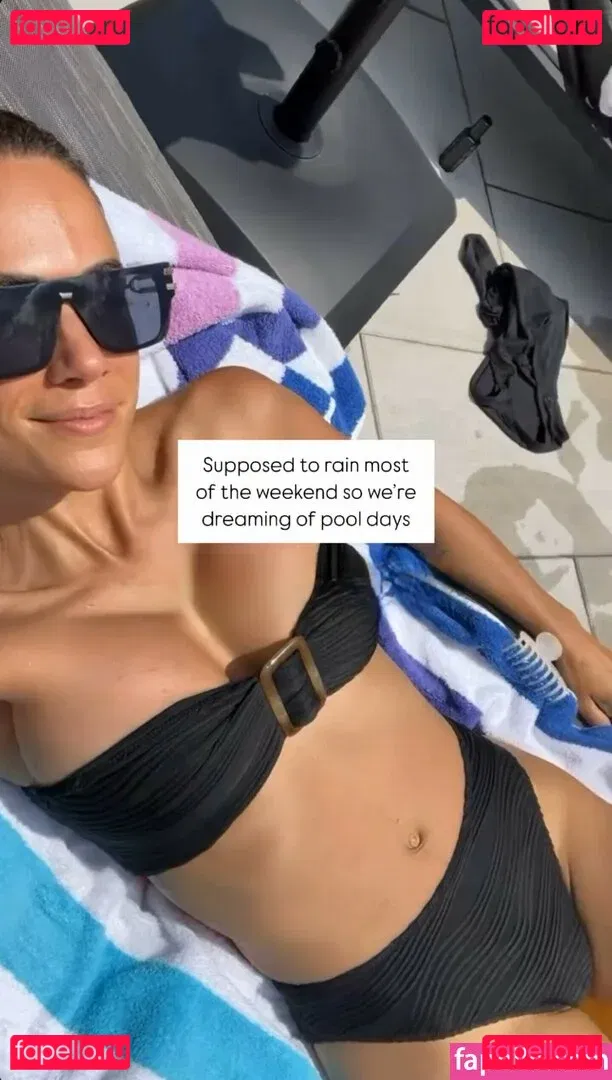 Jana Kramer Onlyfans Photo Gallery 