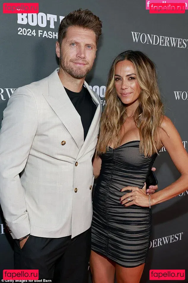 Jana Kramer Onlyfans Photo Gallery 