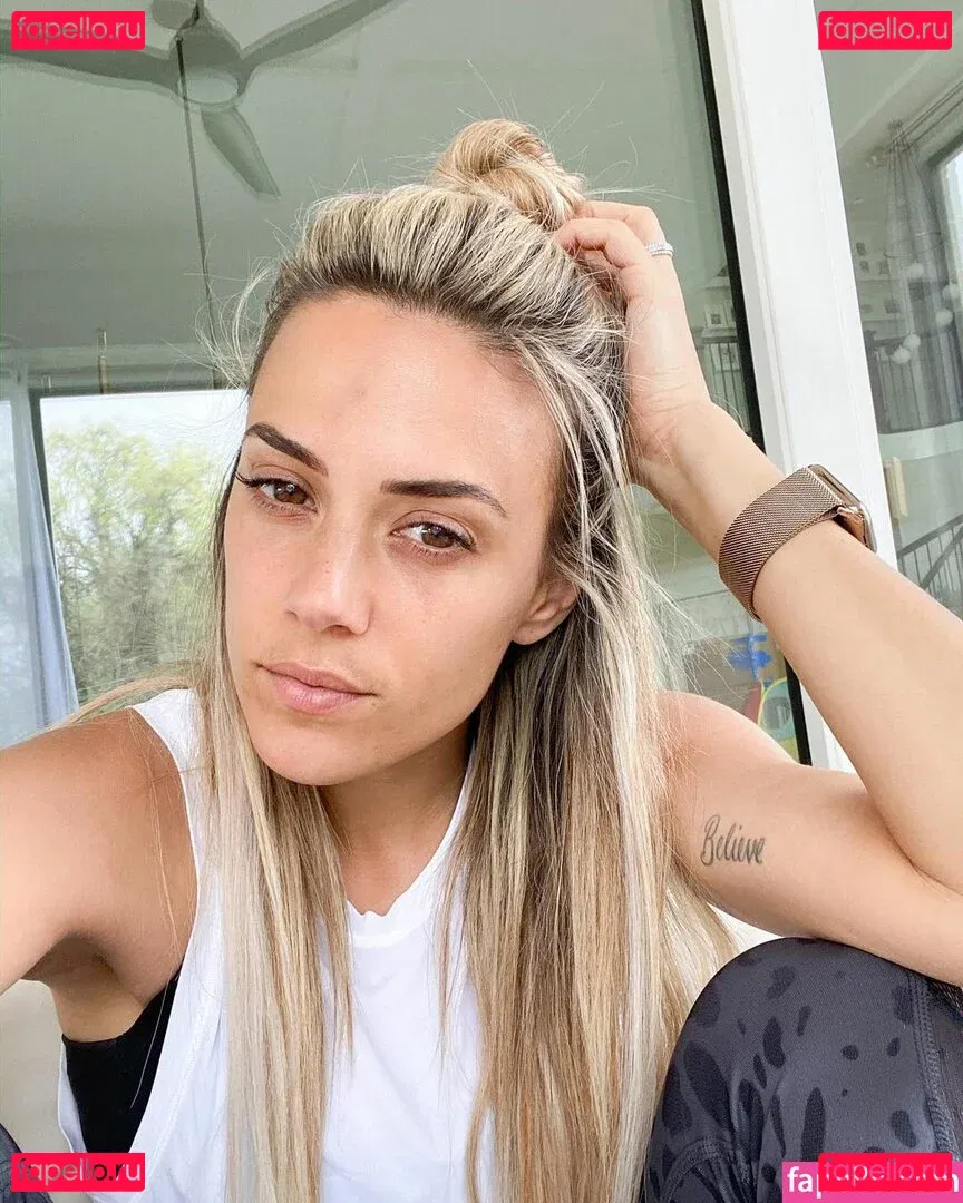Jana Kramer Onlyfans Photo Gallery 