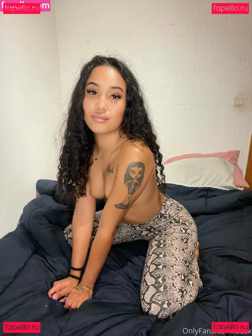 clazx Onlyfans Photo Gallery 