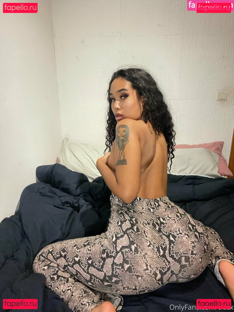 clazx Onlyfans Photo Gallery 